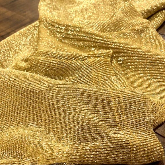 Vintage The La Costa Spa Sparkly Gold Top - Picture 3 of 5